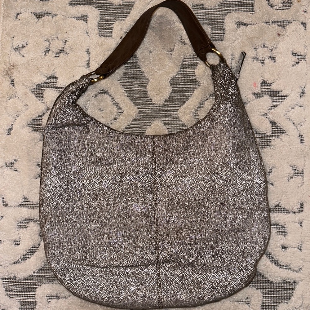 Hobo bag great condition goldish brown and red lining